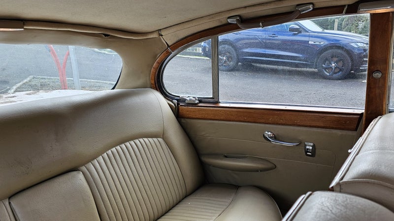 1970 Jaguar 4.2 420G 4.2 auto p/s64182754243073113