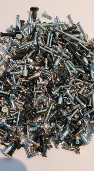 Apple / Mac, 200 Grams of Assorted Mac/ Apple Device Screws Carousel 1