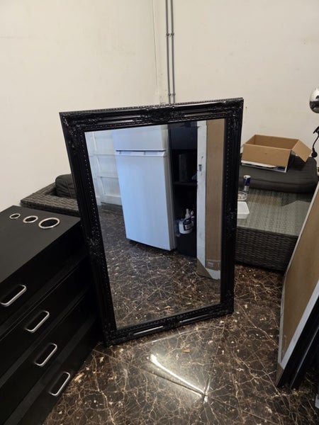 4 wall Station and 4 mirror63953925061762111