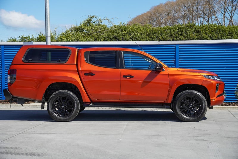 2022 Mitsubishi Triton VRX Blk Edition 2WD 6-sp...63954522197633111