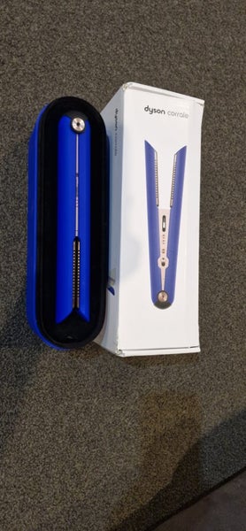 Dyson Limited Edition Hair Straightener Carousel 6