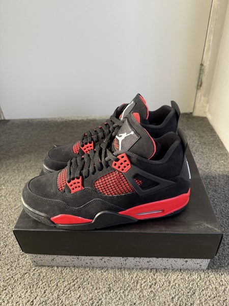 Air Jordan 4 red thunder Carousel 1