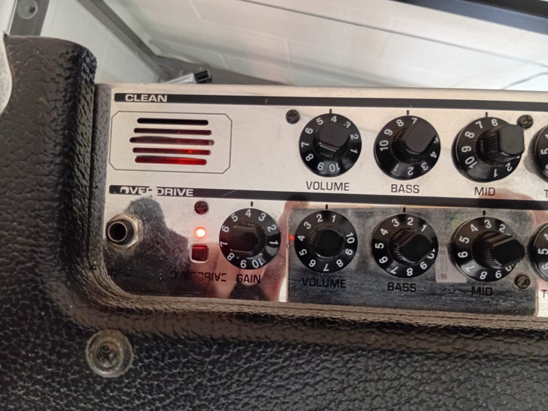 Behringer Vintage 60 watt Guitar Amplifier & Manual Carousel 2
