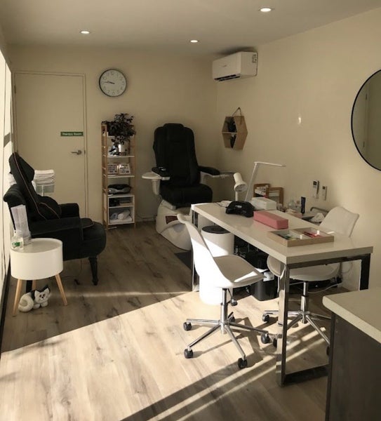 Modern large studio Carousel 2