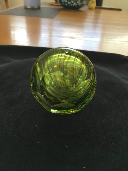 Beautiful Green Art Glass Perfume Bottle Carousel 2