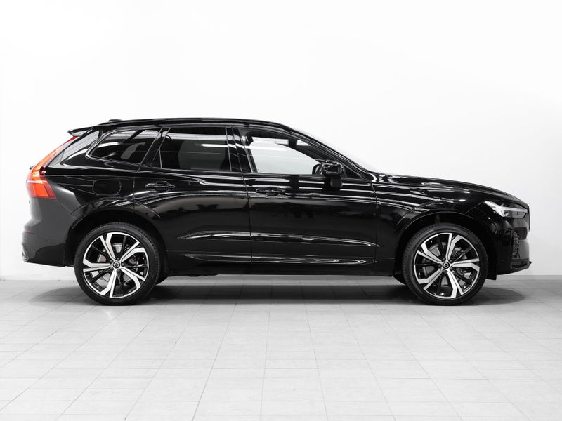2021 Volvo XC60 B6 AWD R-Design (MY22 Upgrade)63955463290882112