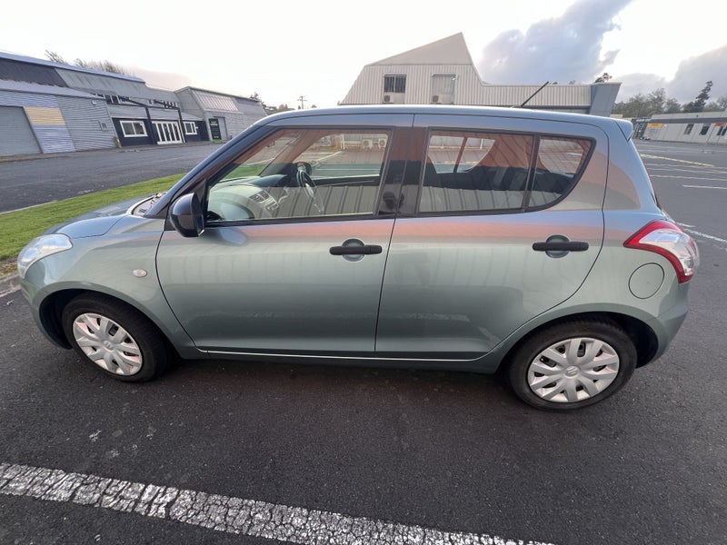 2012 Suzuki Swift GL63955463307523113