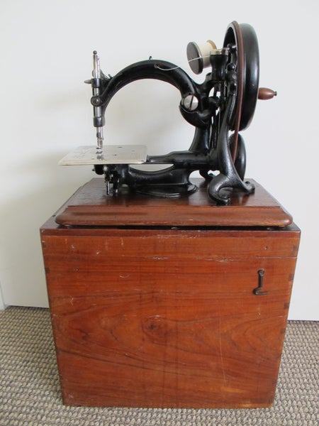 Antique Willcox and Gibbs Hand Sewing Machine. Quite Rare. Carousel 2