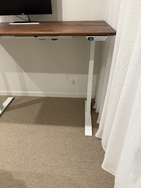 Stand Desk Carousel 5