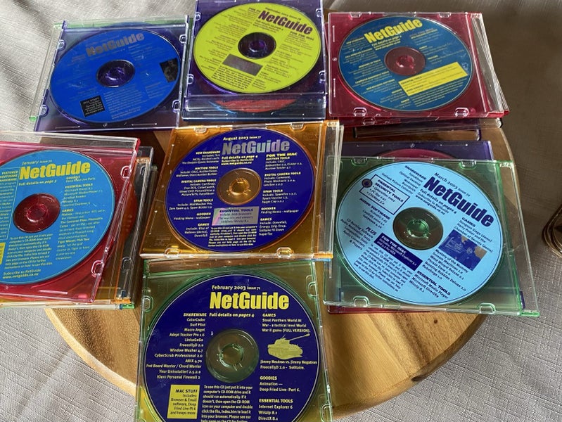 NETGUIDE CD-ROM (21) Carousel 1