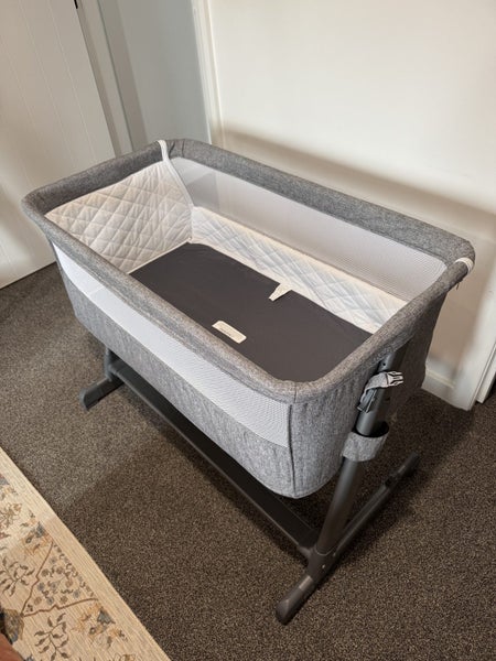 Teeny Weeny Co Sleeper Carousel 1