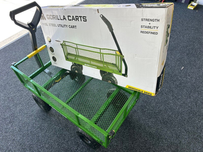 4 wheeled Trolly Carousel 1