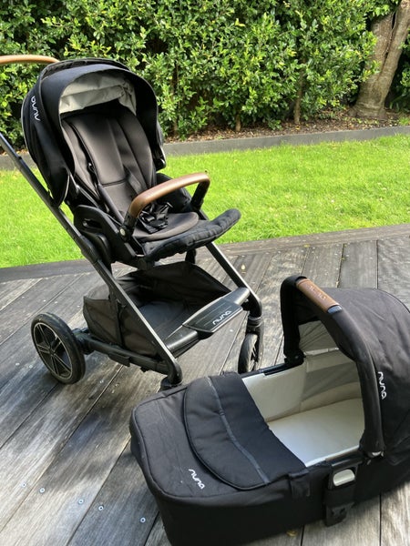 Nuna Mixx Stroller and Bassinet Carousel 1
