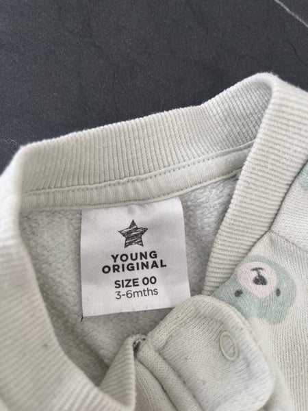 Baby onesie 3-6m Carousel 2