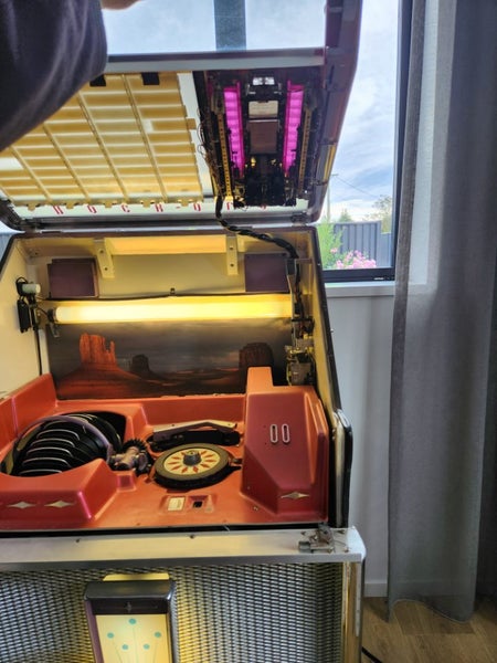 Rock-Ola Jukebox Carousel 2
