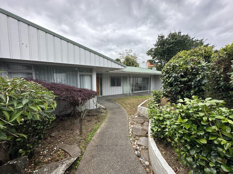 Image 1 of 20