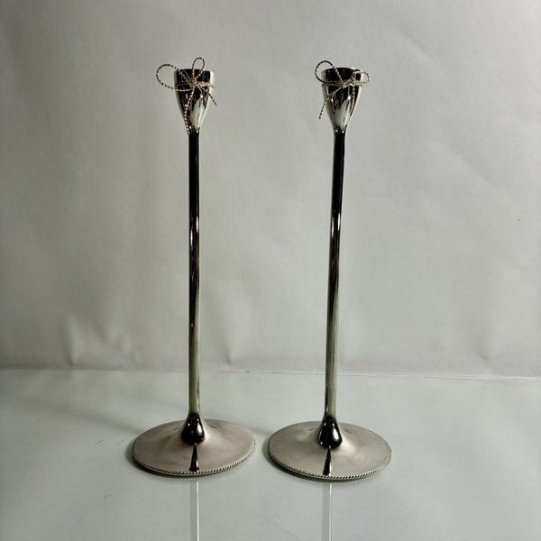 Vera Wang for Wedgwood “Love Knots” Silver-Plated Candle Holders – Pair Carousel 2