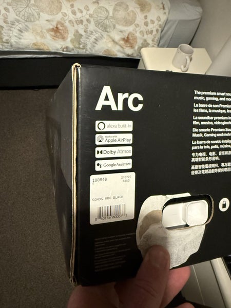 Sonos Arc 2021 in box Carousel 2