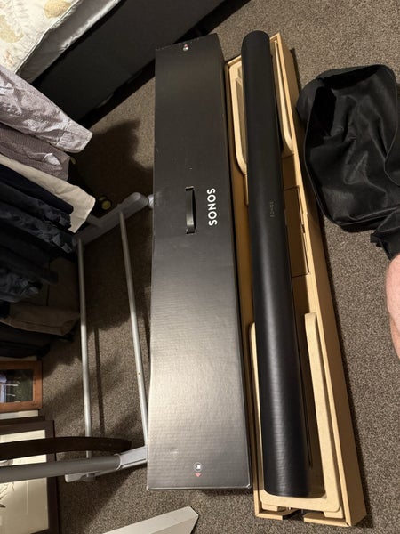 Sonos Arc 2021 in box Carousel 1