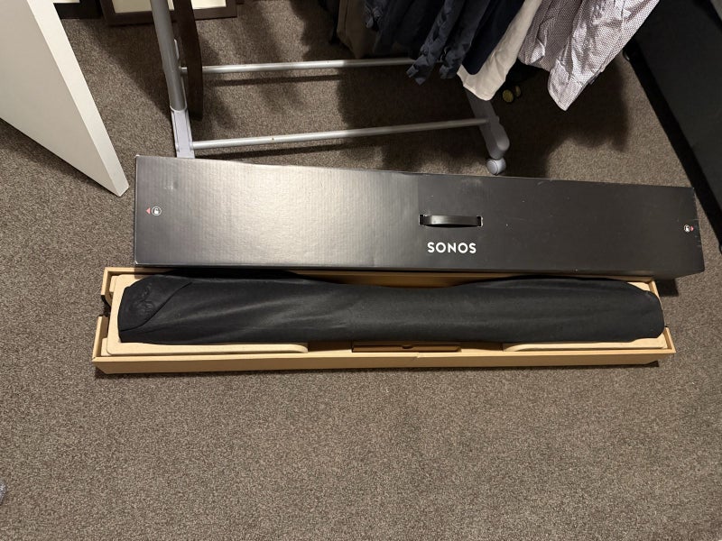 Sonos Arc 2021 in box Carousel 3