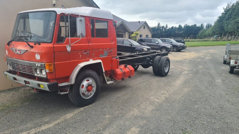 HINO FF173 | 6 Seater | 13.6T GVM | 5-Speed63963154151042110