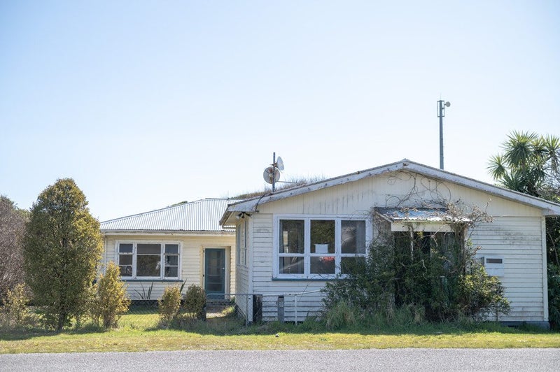 Image 2 of 15