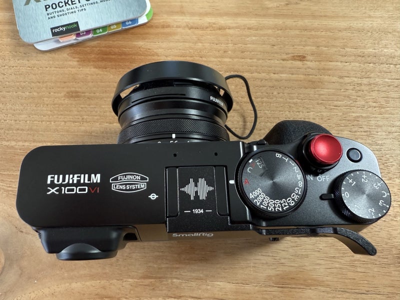 FUJI-FILM X100VI Carousel 6