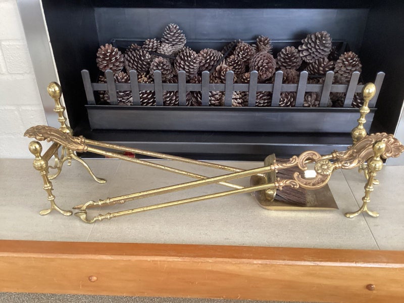 Brass fire tool set Carousel 1