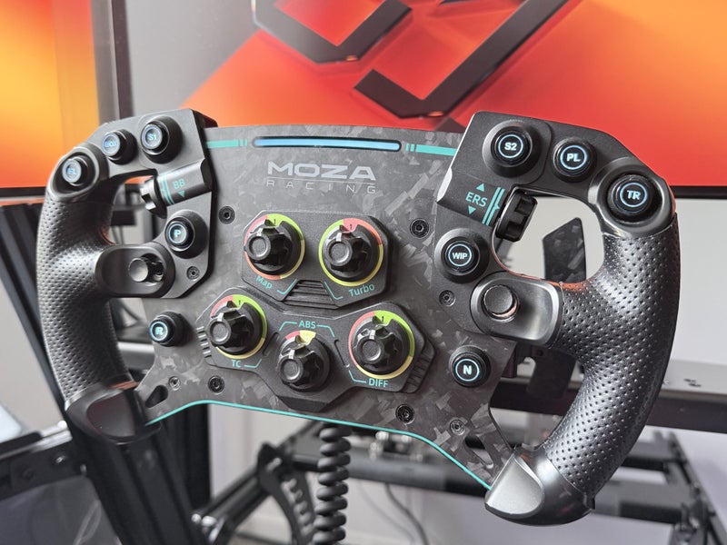 MOZA GS V2 Steering Wheel – Excellent Condition Carousel 4