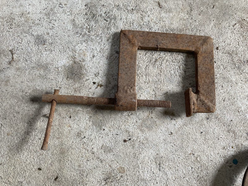 Vintage clamp Carousel 2