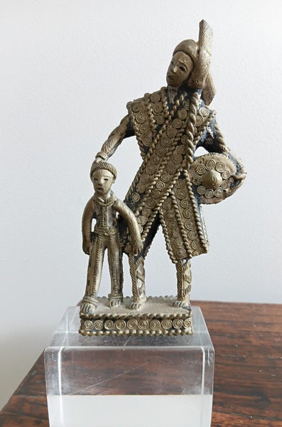 5 Man & child statues63963866022529110