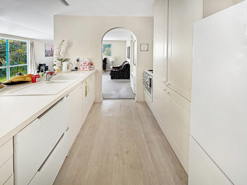 St. Albans, 3 bedrooms63963983608962111