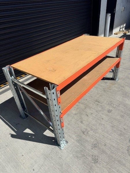 Workbench - heavy duty Carousel 1
