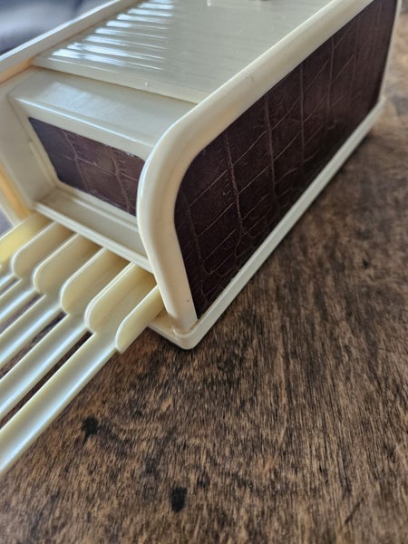 1950's Cigarette Dispenser. Carousel 1