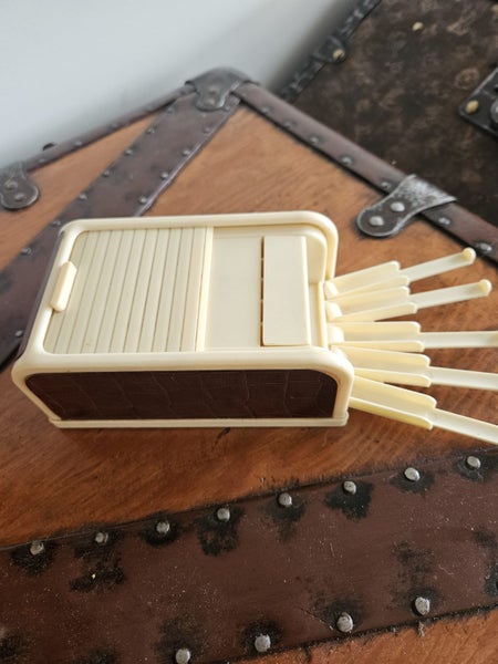 1950's Cigarette Dispenser. Carousel 4