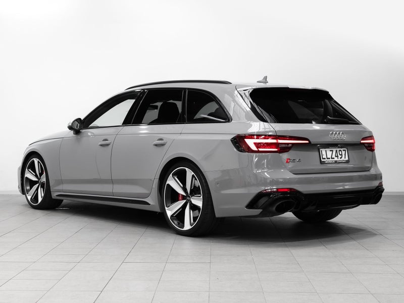 2018 Audi RS4 Avant 2.9 Twin Turbo Petrol AWD63964231031810112