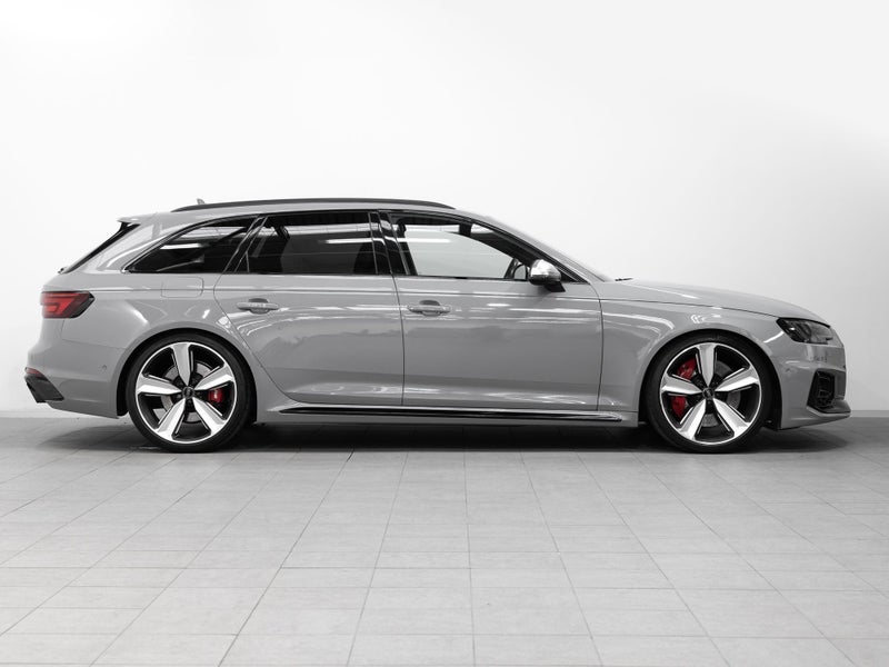 2018 Audi RS4 Avant 2.9 Twin Turbo Petrol AWD63964231031810113
