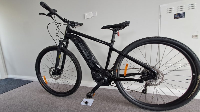 Giant Roam E+ E-bike (Size Small) – Smooth, Fun, and Reliable!64074800643457112