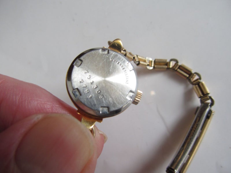 VINTAGE GOLD PLATED HAFIS 17 JEWEL LADYS WRIST WATCH Carousel 2