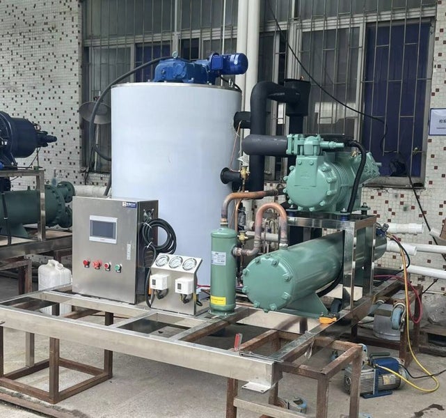 FLAKE ICE MACHINE – 1 TO 10+ TON PER DAY – RELIABLE & HYGIENIC Carousel 1