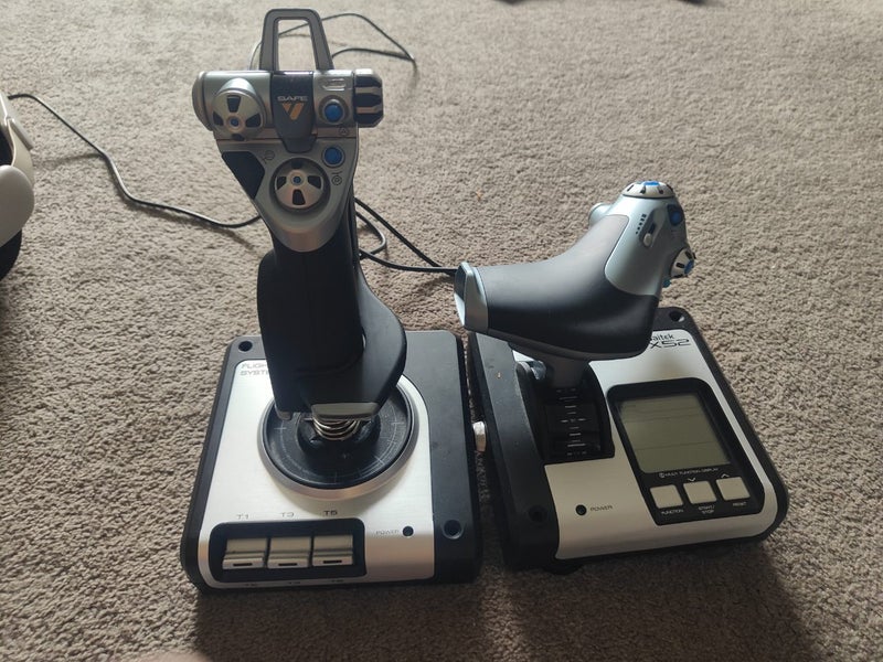 Logitech X-52 Joystick hotas broken Carousel 2