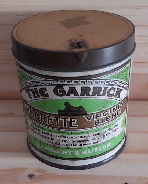 CIGARETTE TIN Carousel 1