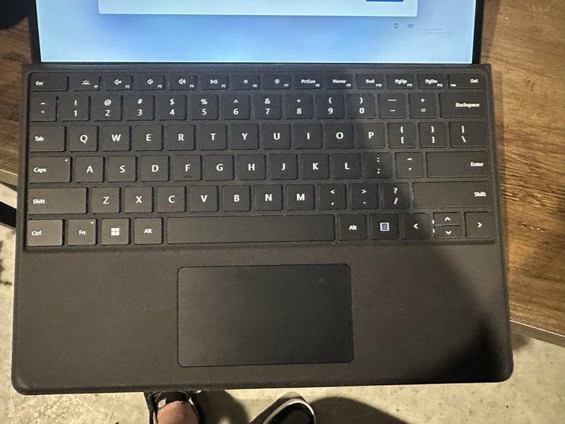 Microsoft Surface Pro 9 - i7 (512GB)63965537349890111