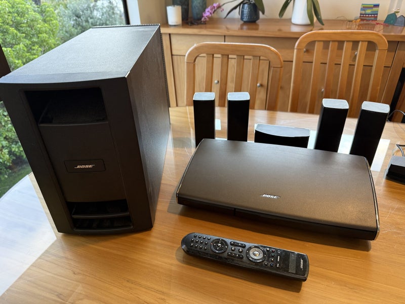 Bose 535 Home Theatre - with audio extractor Carousel 1