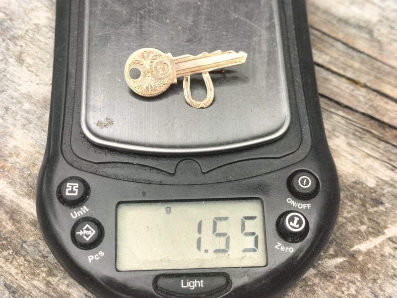 Antique NZ 9ct Gold Key Brooch - F.N.Stratton Carousel 4