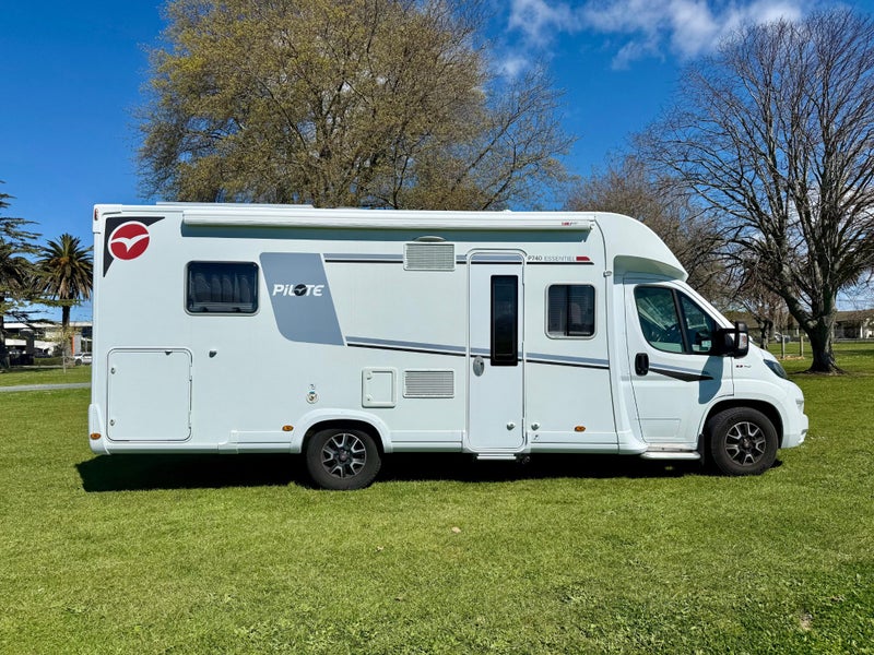 2021 Pilote Essential P740C – Excellent Condition63966242278529111