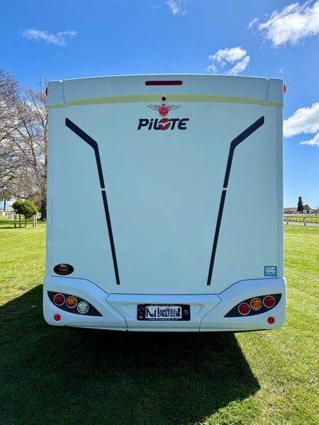 2021 Pilote Essential P740C – Excellent Condition63966242278529113