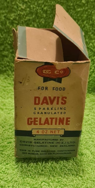 Davis Gelatine Box 8.75cm Carousel 1