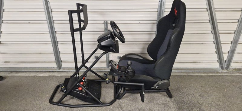 Racing Sim Seat with Logitech wheel pedals and gearbox Carousel 1