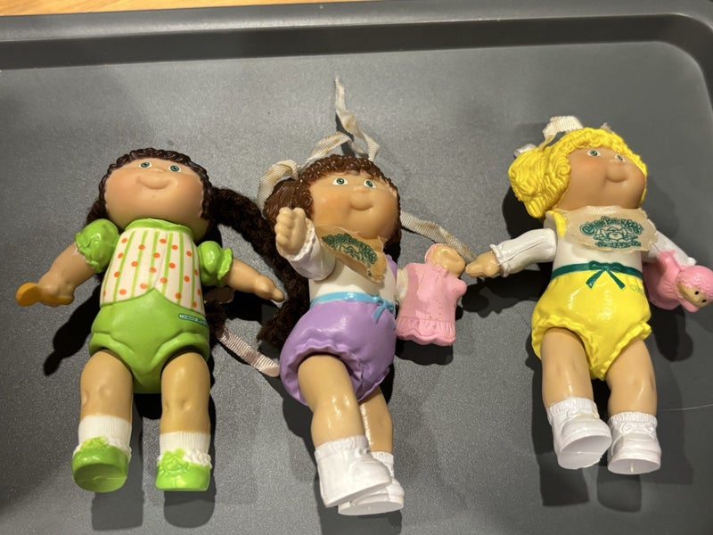Vintage Cabbage patch miniature dolls moveable arms Carousel 4